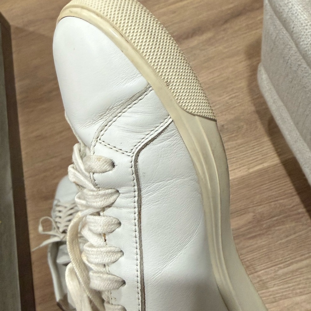 Saint Laurent White/Gold Low Cut Leather Lace-Up Sneakers - Picture 10 of 16
